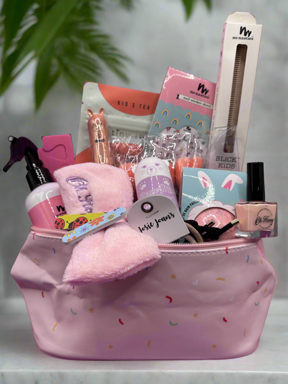 Pamper me SPA bag for little girl age 4 to 11 years old.